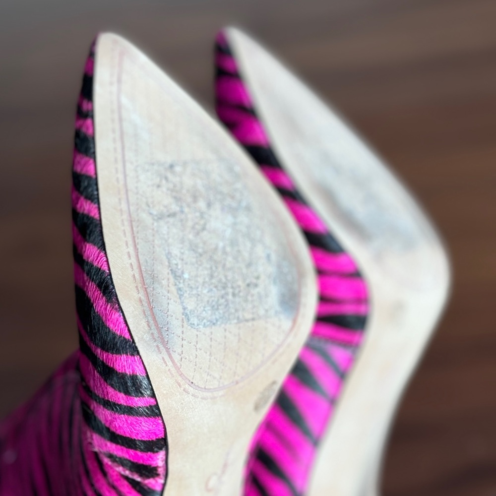 Fuchsia Zebra Print Heeled Booties, Size 8 - Picture 8 of 9